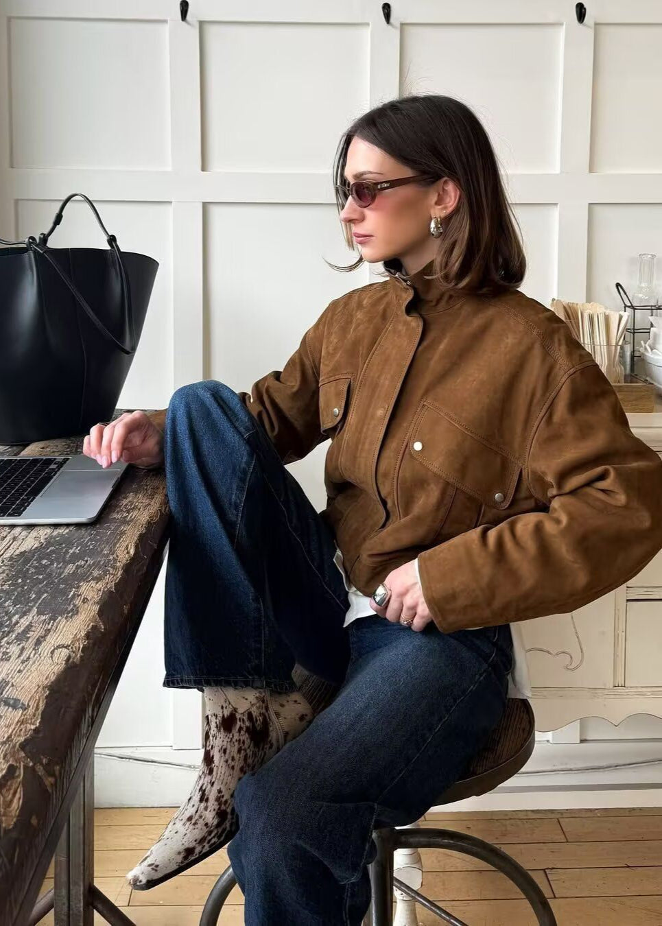 Suede-Effect Oversized Jacket with Front Pockets – Brown