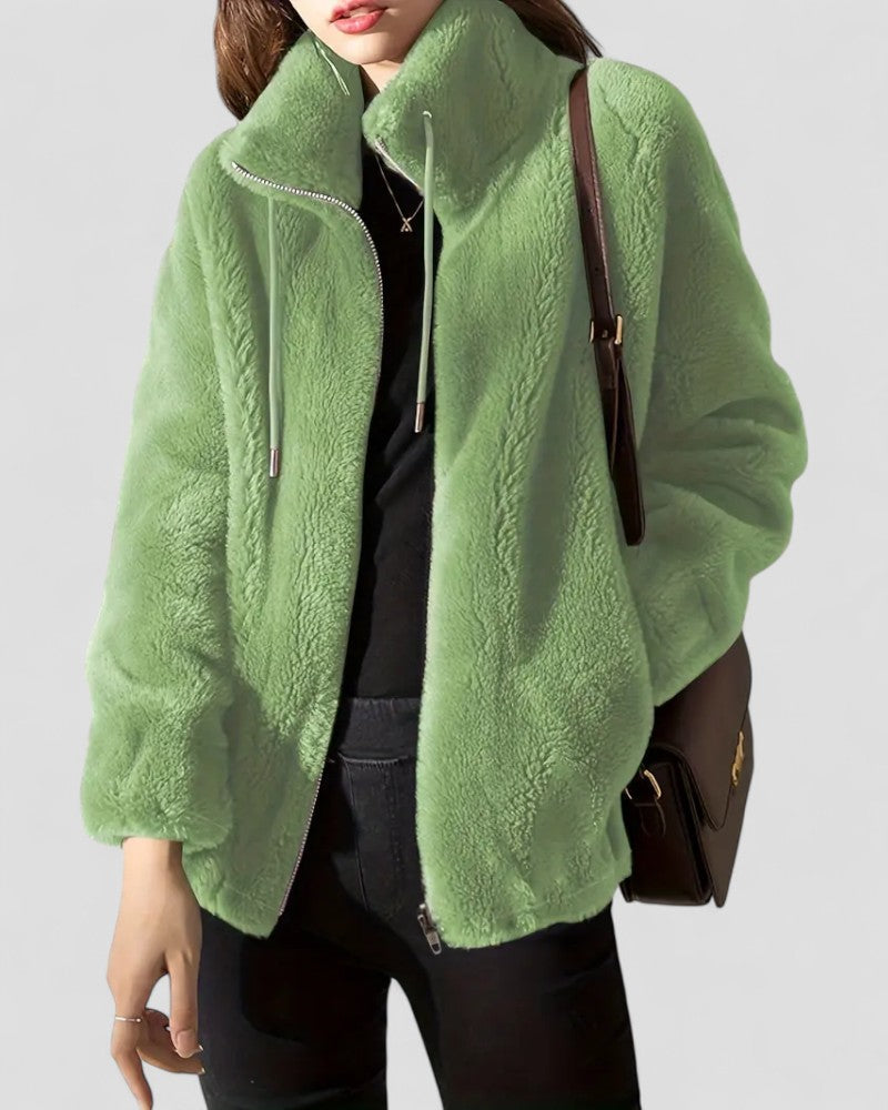 Women Teddy Coat with Zip Up Design