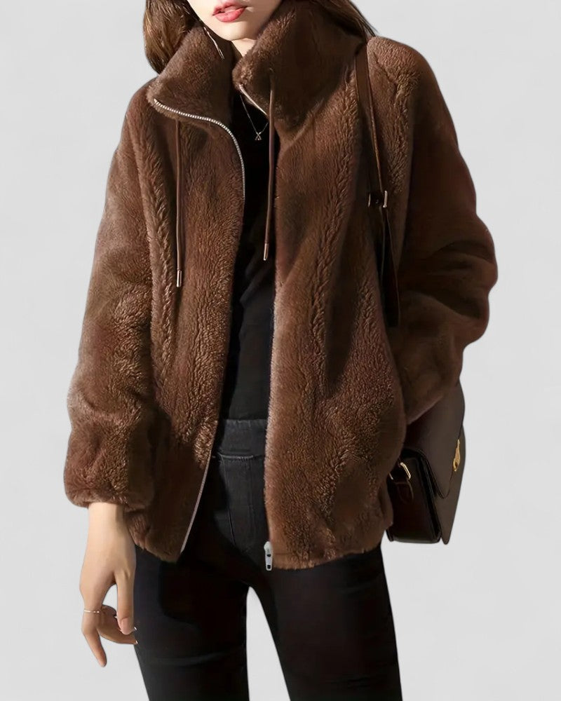 Women Teddy Coat with Zip Up Design