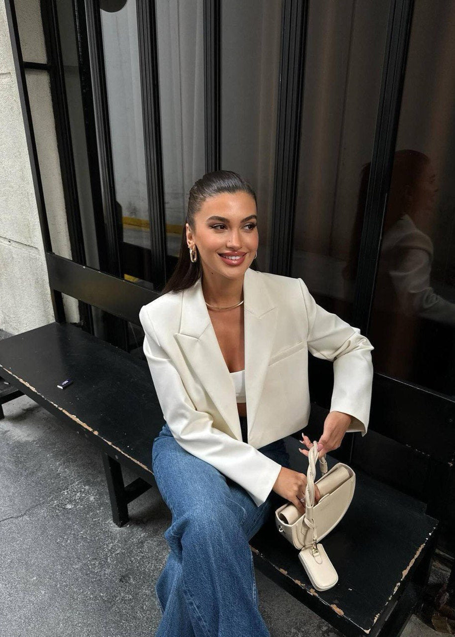 Riviera Cropped Blazer – Soft Pink Tailored Statement